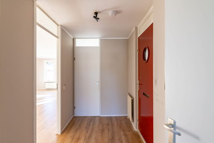 Photo 4 of Van Maerlantlaan 11