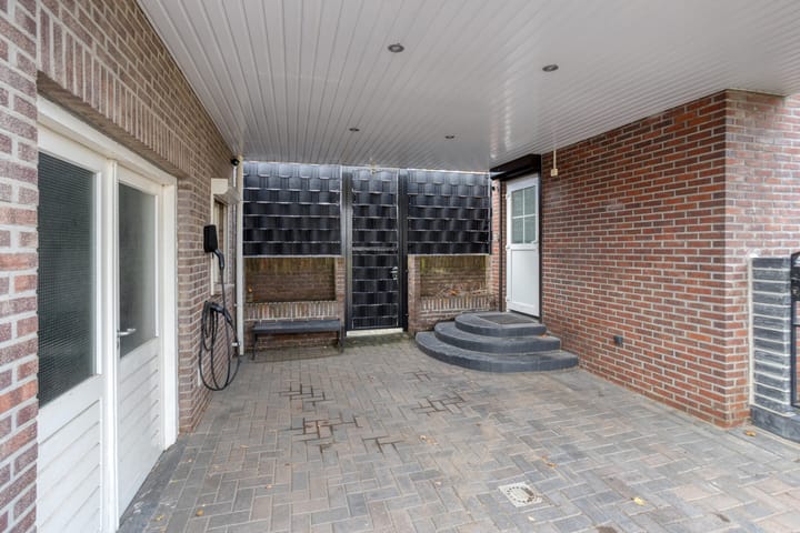 Photo 35 of Hoogveldsweg 7