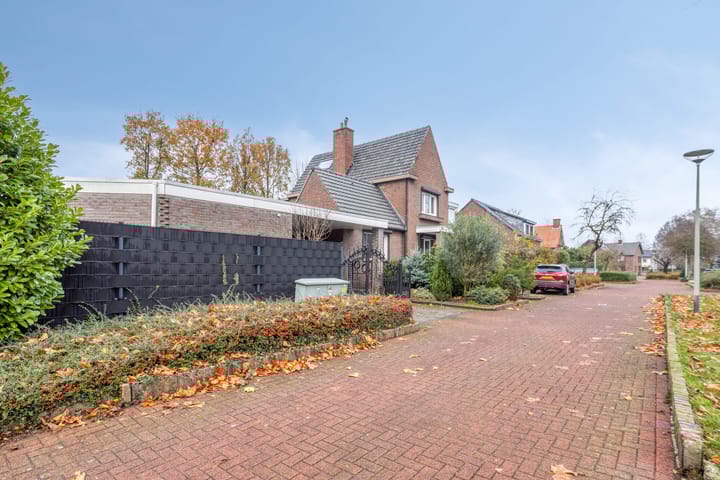 Photo 37 of Hoogveldsweg 7