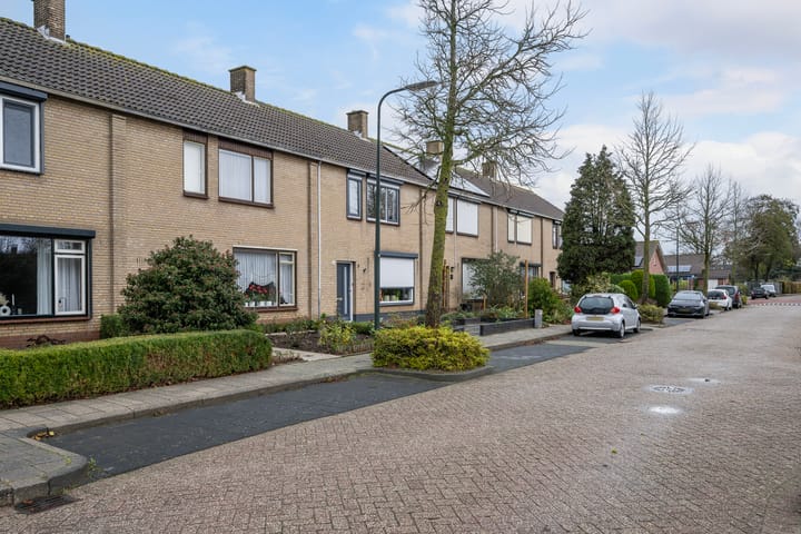 Foto 9 van Schoolstraat 10