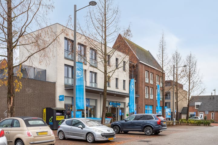 Photo 40 of Hoogveldsweg 7