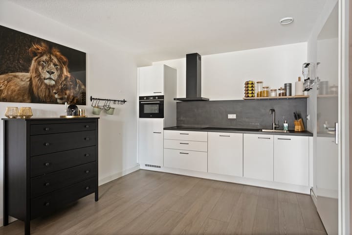 Photo 4 of Rozenstraat 1-A