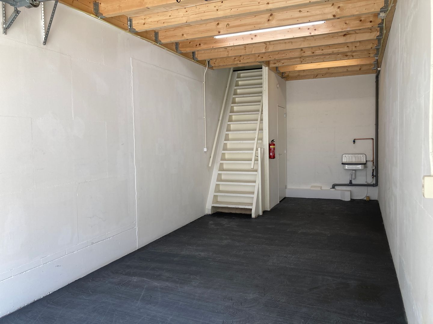 View photo 4 of Einthovenstraat 31