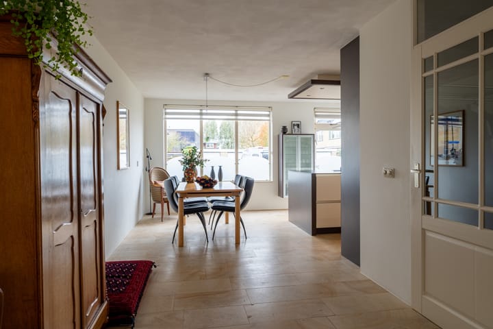 Photo 12 of Burgemeester van Rijswijkstraat 65