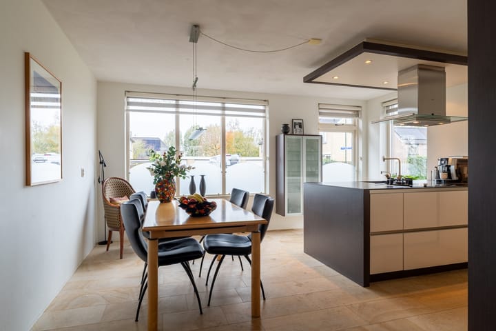 Photo 13 of Burgemeester van Rijswijkstraat 65