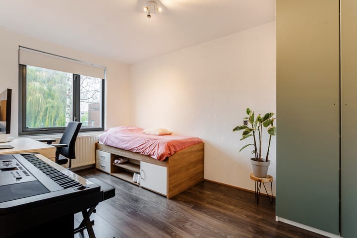 Foto 15 van Meindert Hobbemastraat 18