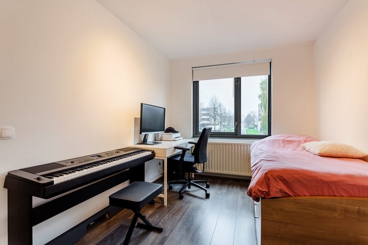 Foto 16 van Meindert Hobbemastraat 18