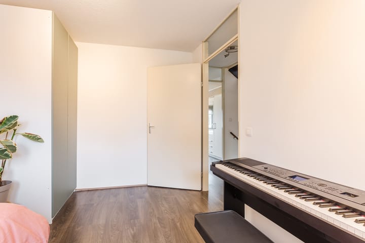 Foto 17 van Meindert Hobbemastraat 18