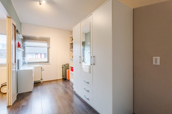 Foto 22 van Meindert Hobbemastraat 18