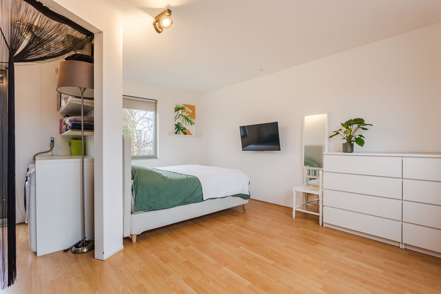 Foto 29 van Meindert Hobbemastraat 18