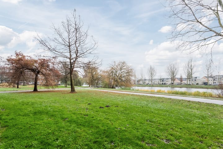 Foto 36 van Meindert Hobbemastraat 18