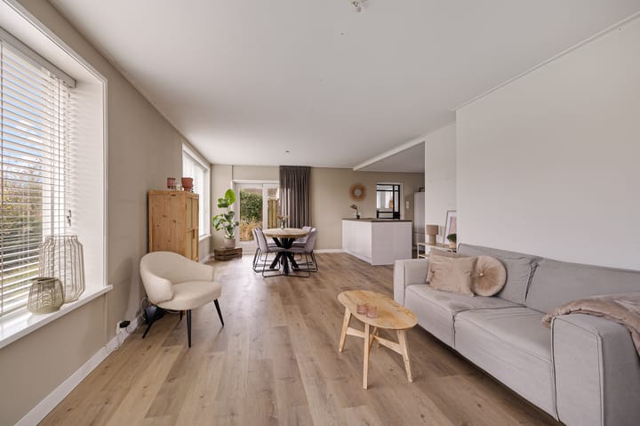 Foto 11 van Spoorstrjitte 11