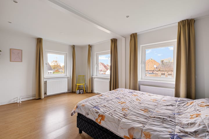 Foto 24 van Spoorstrjitte 11