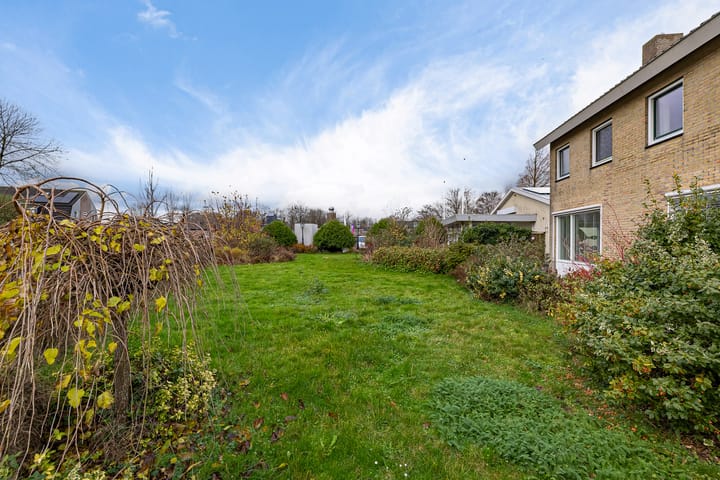 Foto 43 van Spoorstrjitte 11