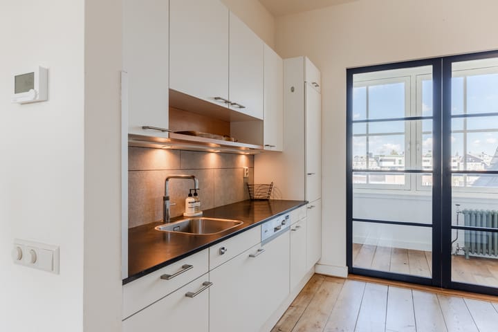 Photo 19 of Joh.M. Coenenstraat 60