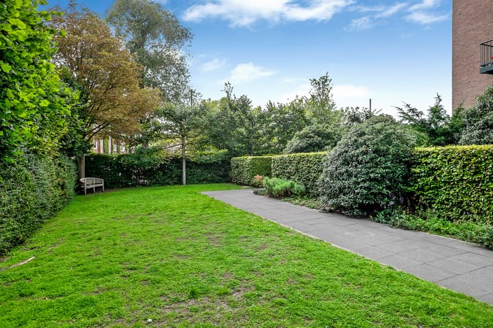 Photo 49 of Joh.M. Coenenstraat 60