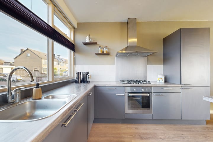 Photo 3 of Van Puttenstraat 81