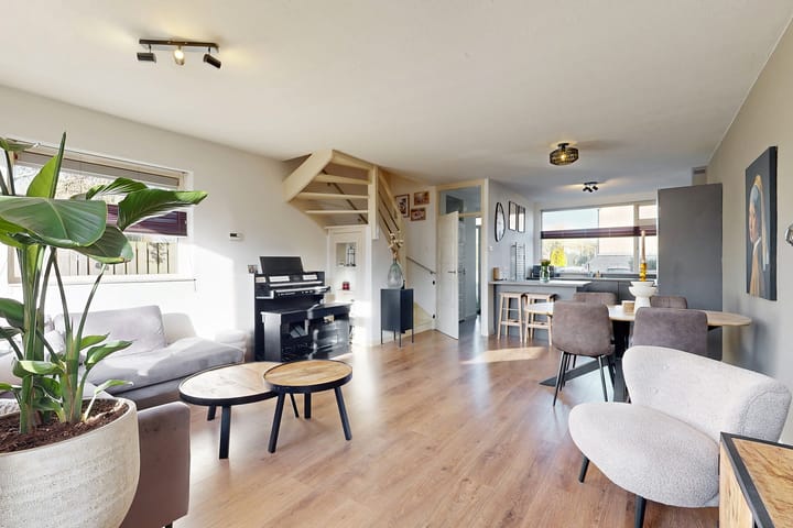 Photo 14 of Van Puttenstraat 81