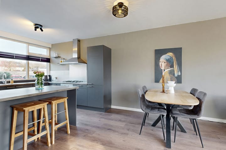 Photo 16 of Van Puttenstraat 81