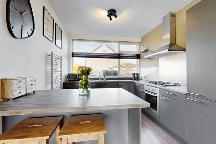 Photo 20 of Van Puttenstraat 81