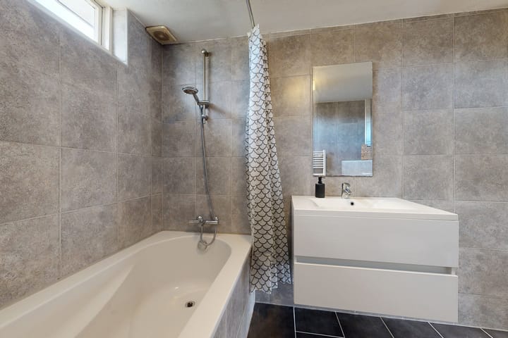 Photo 41 of Van Puttenstraat 81