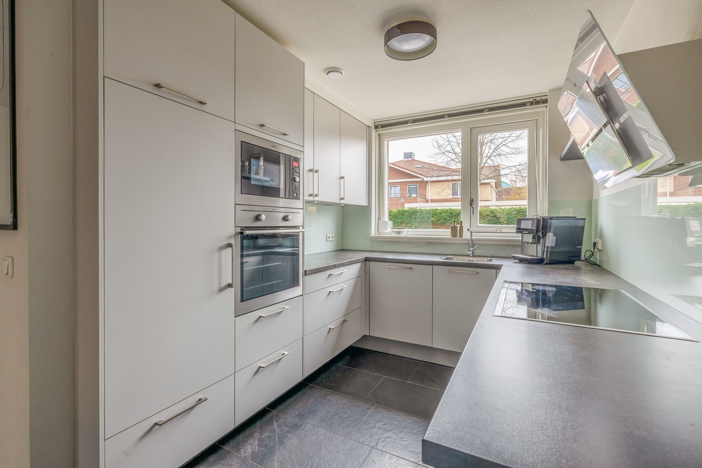 Photo 5 of Lisdodde 54