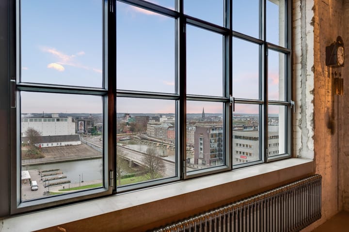 Foto 7 van Sphinxcour 6-H04