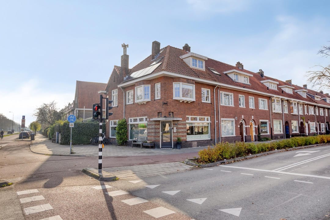Foto 1 van Zeelsterstraat 1
