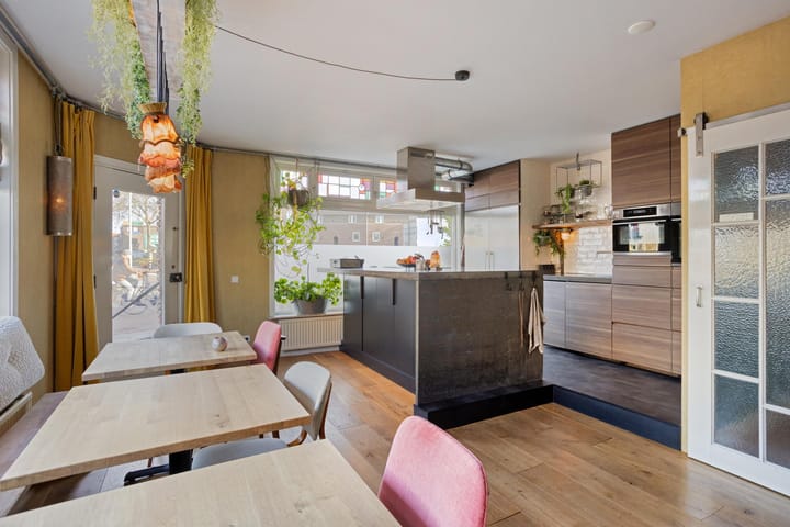 Foto 3 van Zeelsterstraat 1