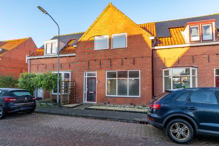 Foto 3 van Emmastraat 4