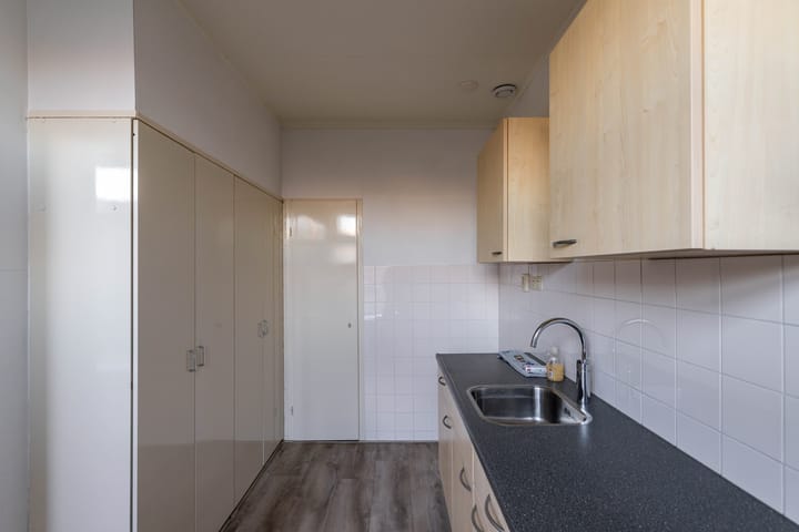 Photo 9 of Emmastraat 4