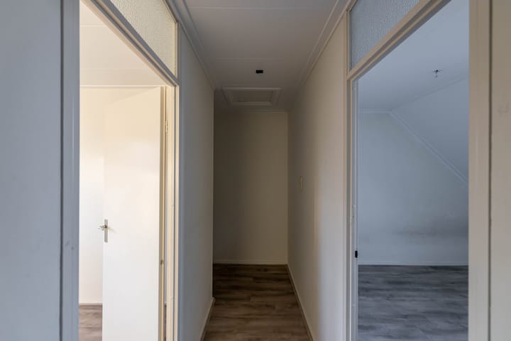 Photo 11 of Emmastraat 4