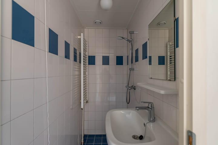 Photo 16 of Emmastraat 4