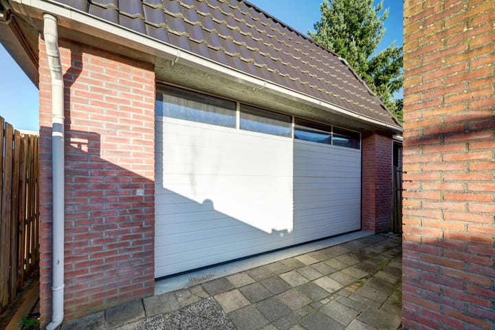 Photo 39 of Torenstraat 1