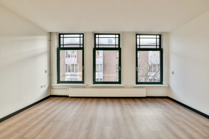 Foto 9 van Van Beuningenstraat 142-2