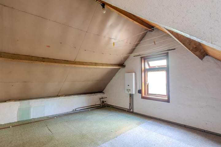 Photo 22 of Roosendaalsestraat 3