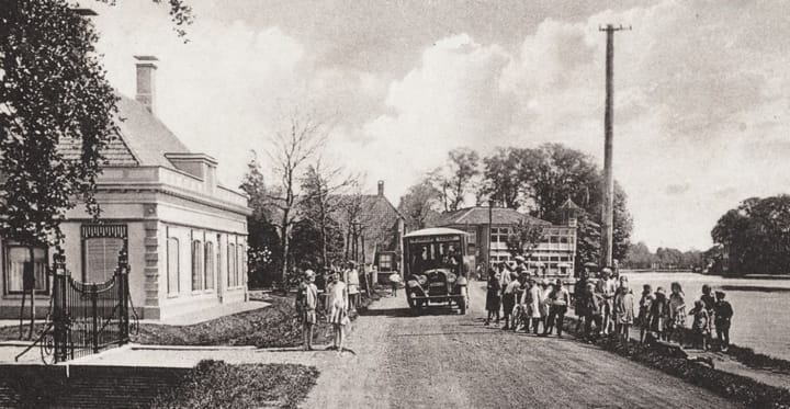 Photo 13 of 's-Molenaarsweg 1-C