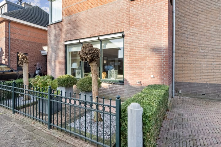 Photo 8 of Jan van Geemstraat 10