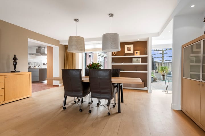 Photo 21 of Jan van Geemstraat 10