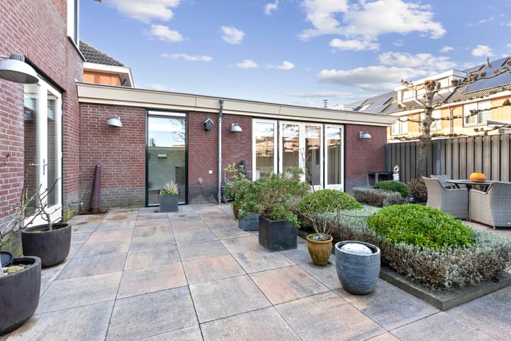 Photo 29 of Jan van Geemstraat 10