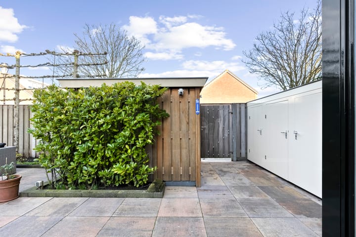 Photo 35 of Jan van Geemstraat 10