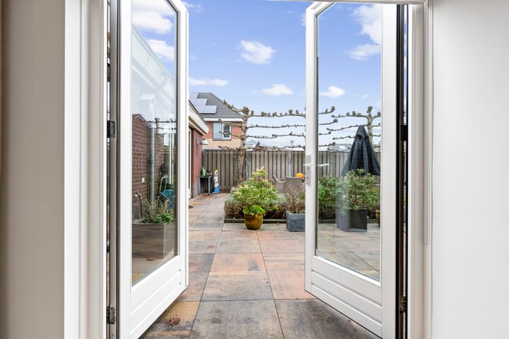 Photo 26 of Jan van Geemstraat 10