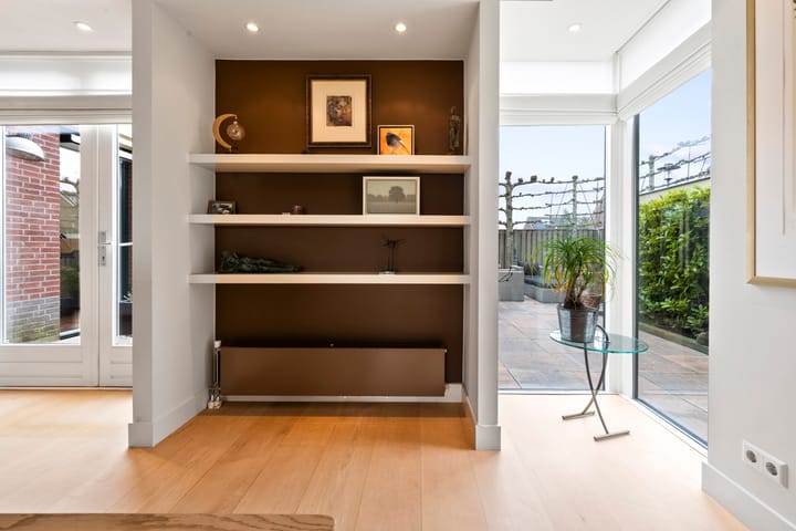 Photo 24 of Jan van Geemstraat 10