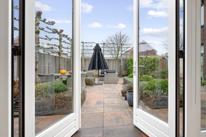 Photo 49 of Jan van Geemstraat 10