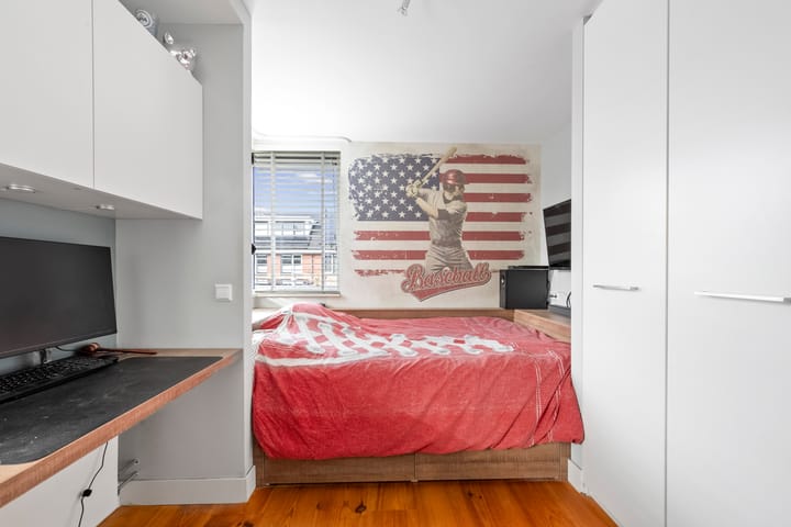 Photo 63 of Jan van Geemstraat 10