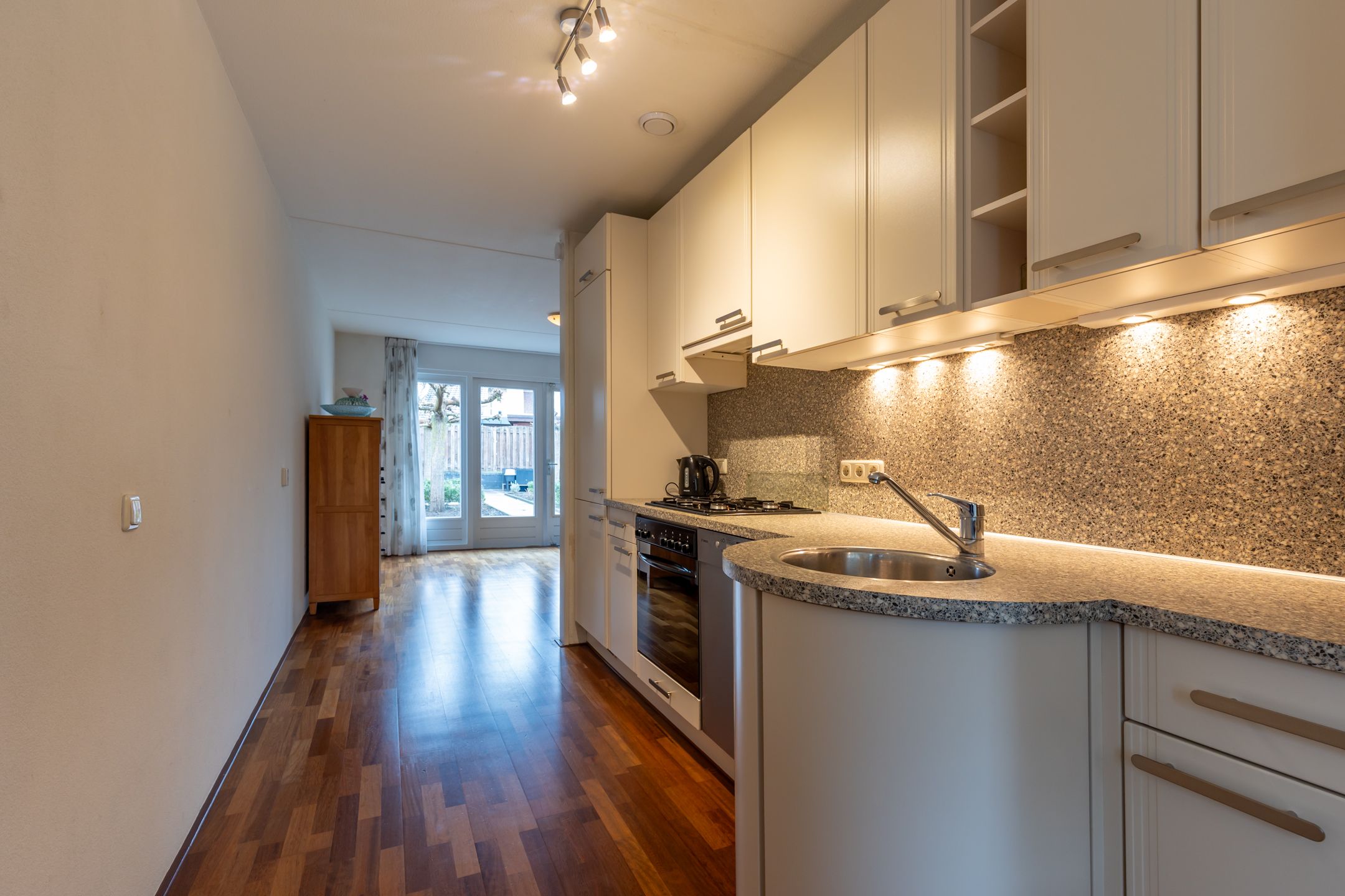 Foto 12 van Stationsstraat 63