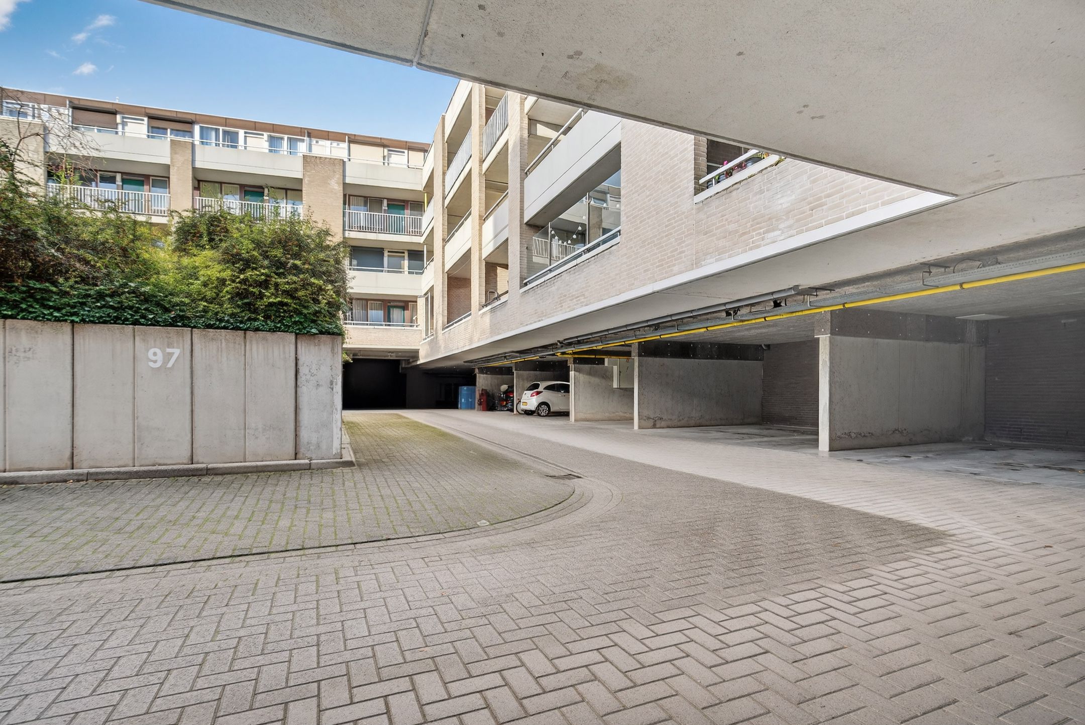 Foto 18 van Volksplein 92-D