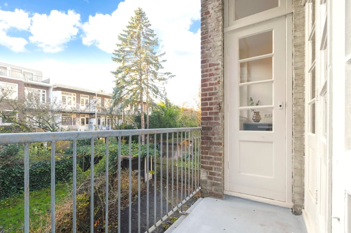 Photo 14 of Archimedeslaan 55