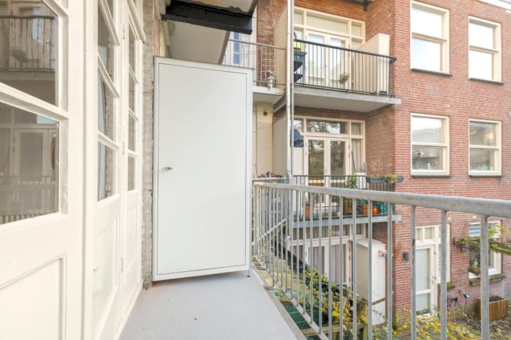 Photo 13 of Archimedeslaan 55