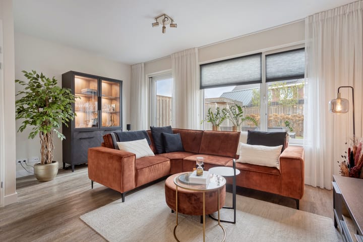 Photo 7 of Burgemeester Galleestr 67-B